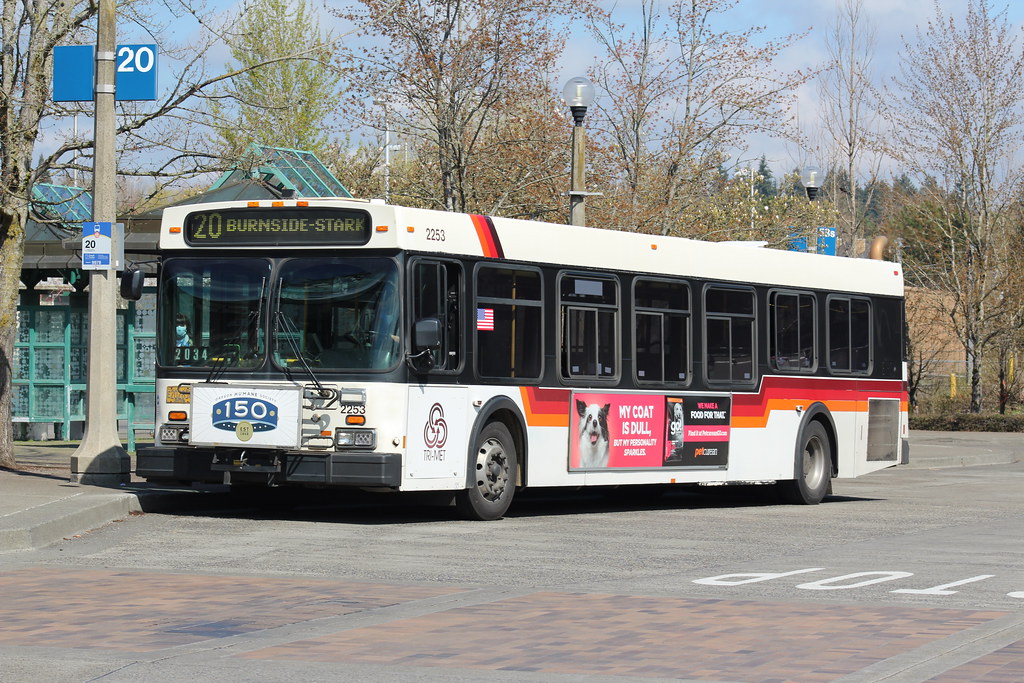 TriMet 1998 New Flyer D40LF 2253 Route 20, Beaverton Tran… Flickr