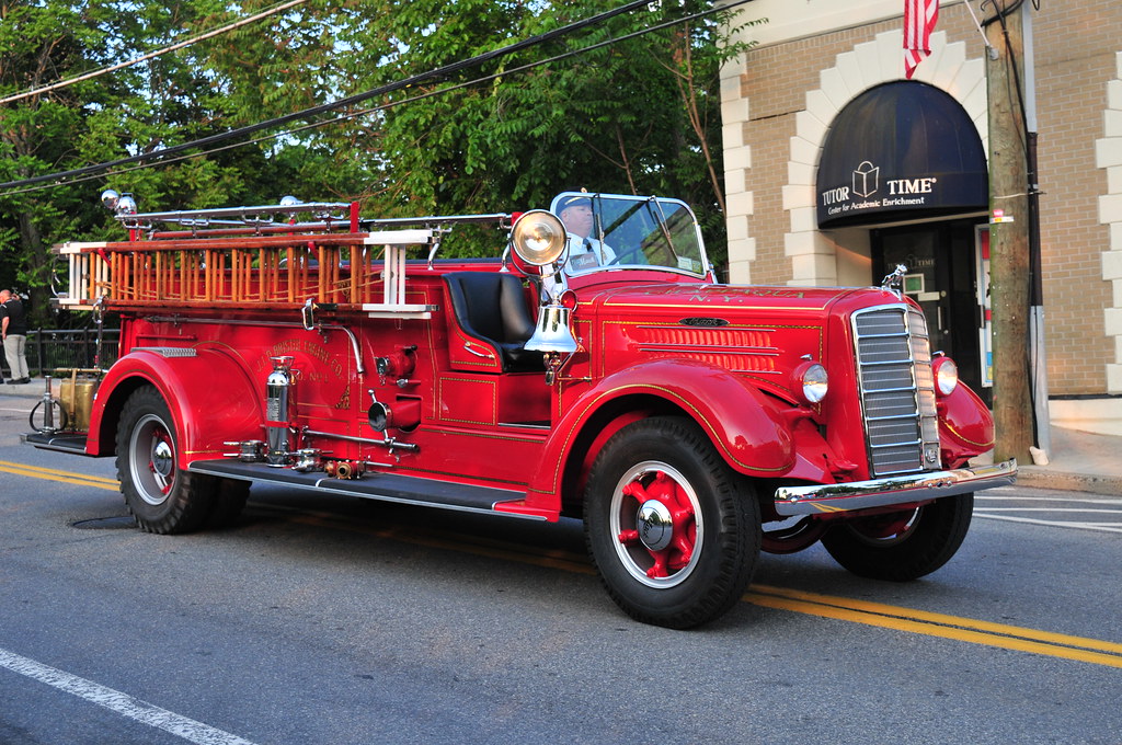 Chappaqua Fire Department Engine 243 1937 Mack Triborough Flickr