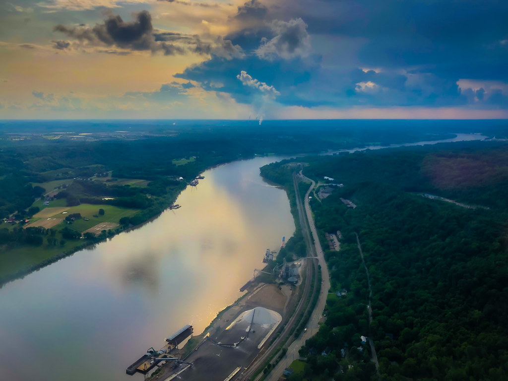 Aerial View of Ohio River after takeoff from CVG Cincinna… Flickr