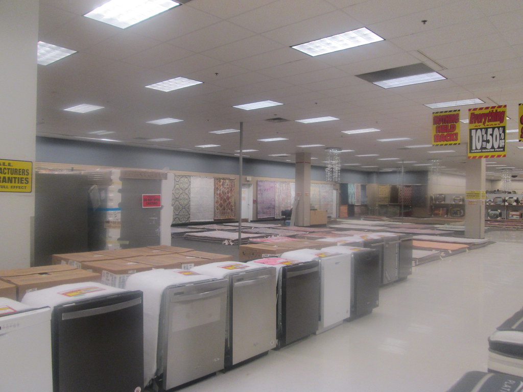 Rug Roll Out Asheville, NC. May 2018. … Flickr