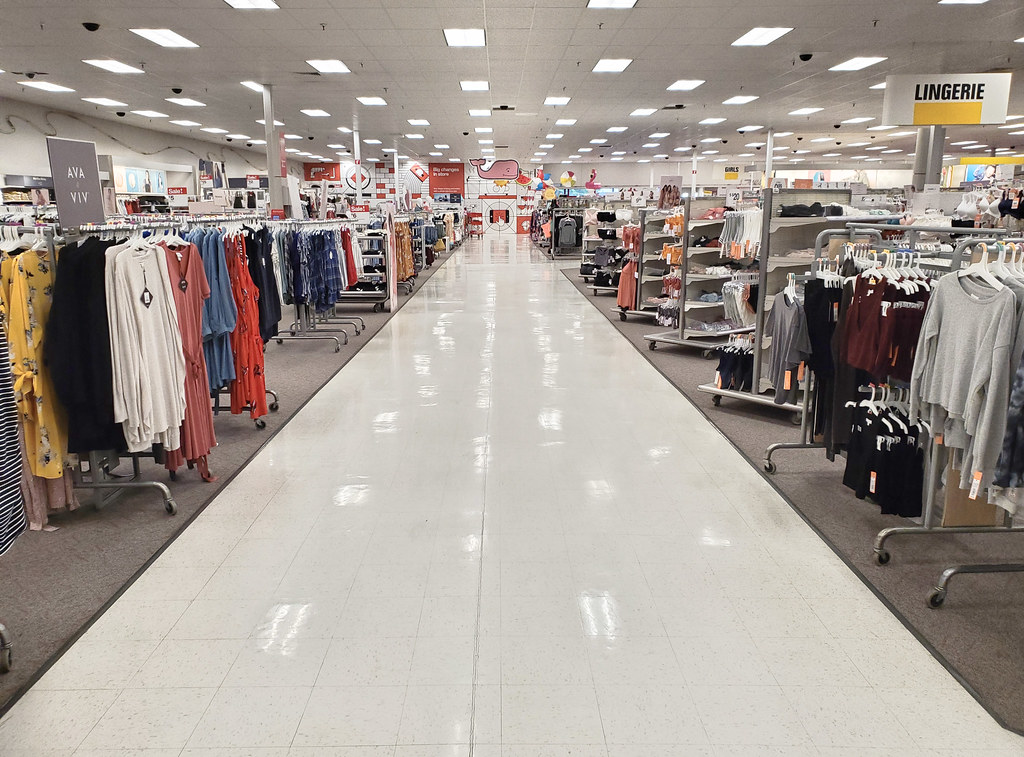 TARGET; Saginaw, MI May 2019 Remodel TARGET located at 2… Flickr