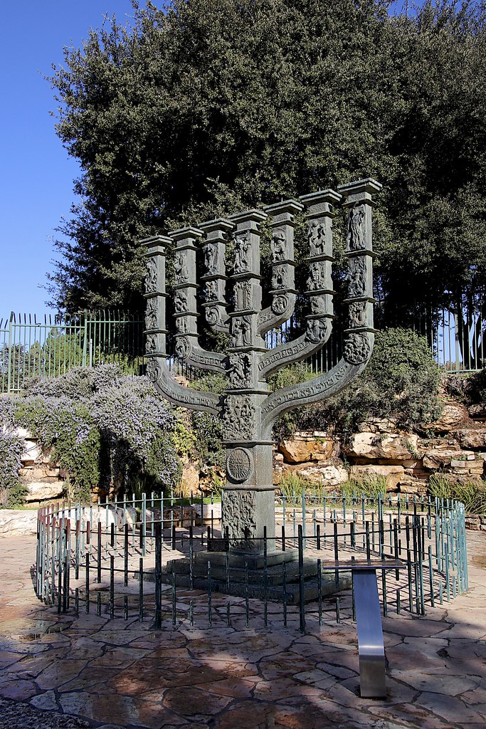 Knesset Menorah January 10, 2019 The seven branch Menora… Flickr