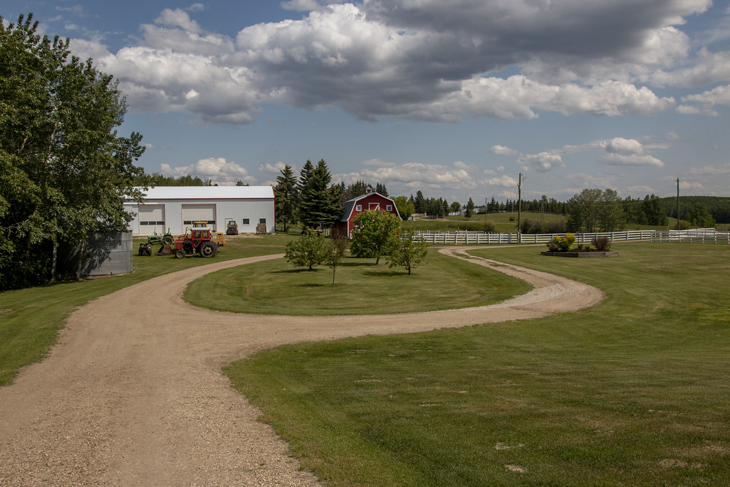Farm Yard outside Edmonton, Alberta Edmonton is the capita… Flickr