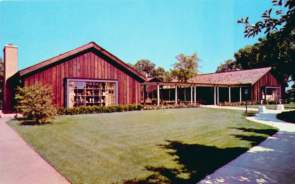 Old Spinning Wheel restaurant, Hinsdale, IL In it's heyday… Flickr