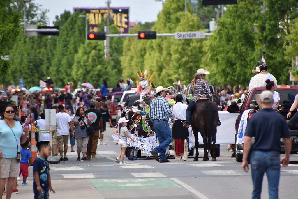 Red Earth Festival Parade Participants including tribal le… Flickr