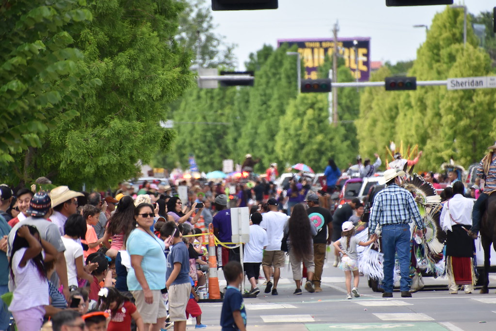 Red Earth Festival Parade Participants including tribal le… Flickr