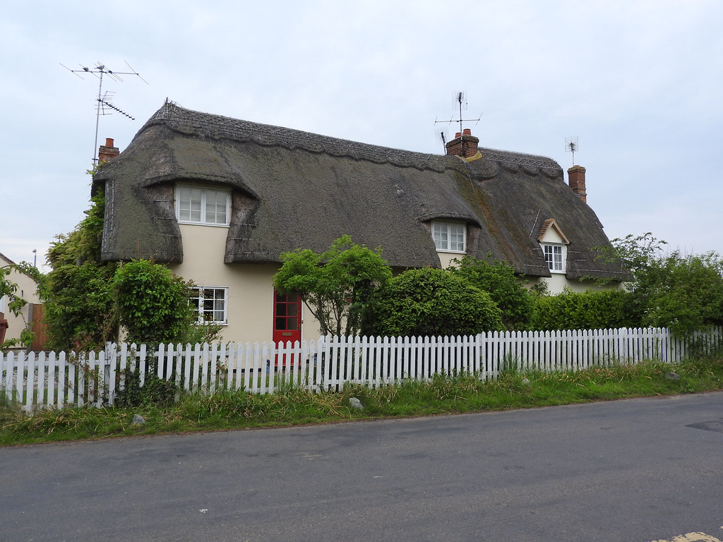 Thatched cottage, Radwinter, Essex Linda 2409 Flickr
