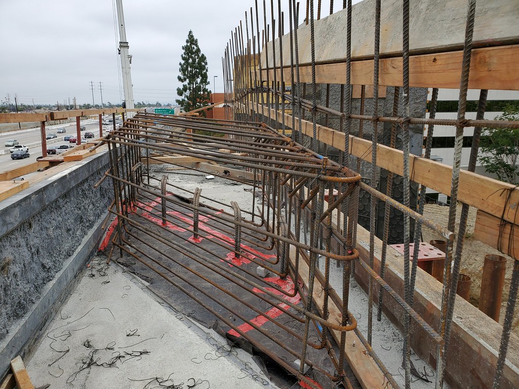 20190604_Str_HA_06McFadden SE abutment 3 shear key Flickr