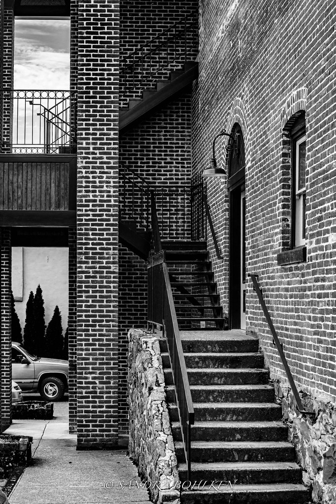 Back entryway Forest Grove commercial building; Downtown F… Flickr