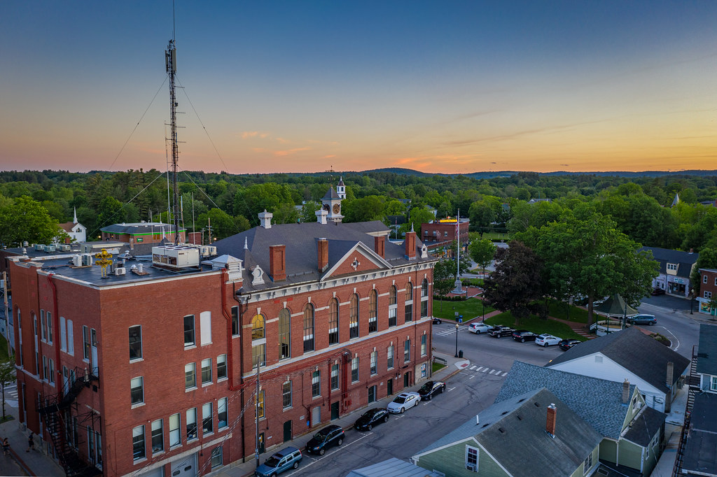 Milford Town Hall Milford, NH Seth Dewey Flickr