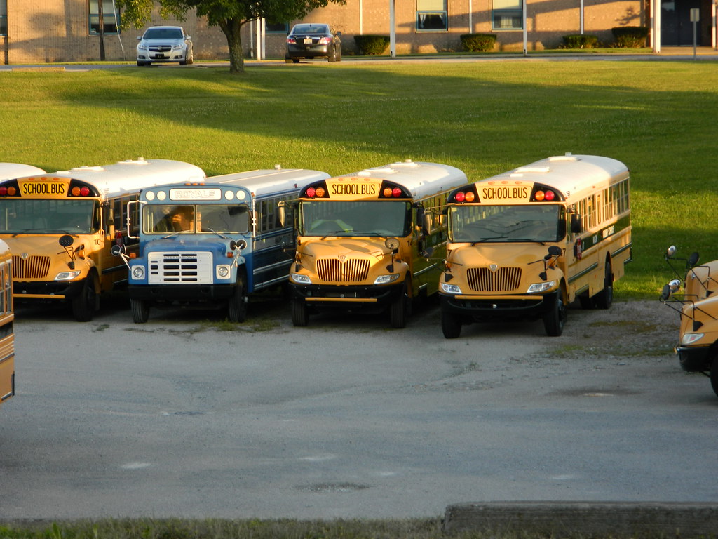 Mason County Schools (2) Bus lot Maysville, KY Flickr