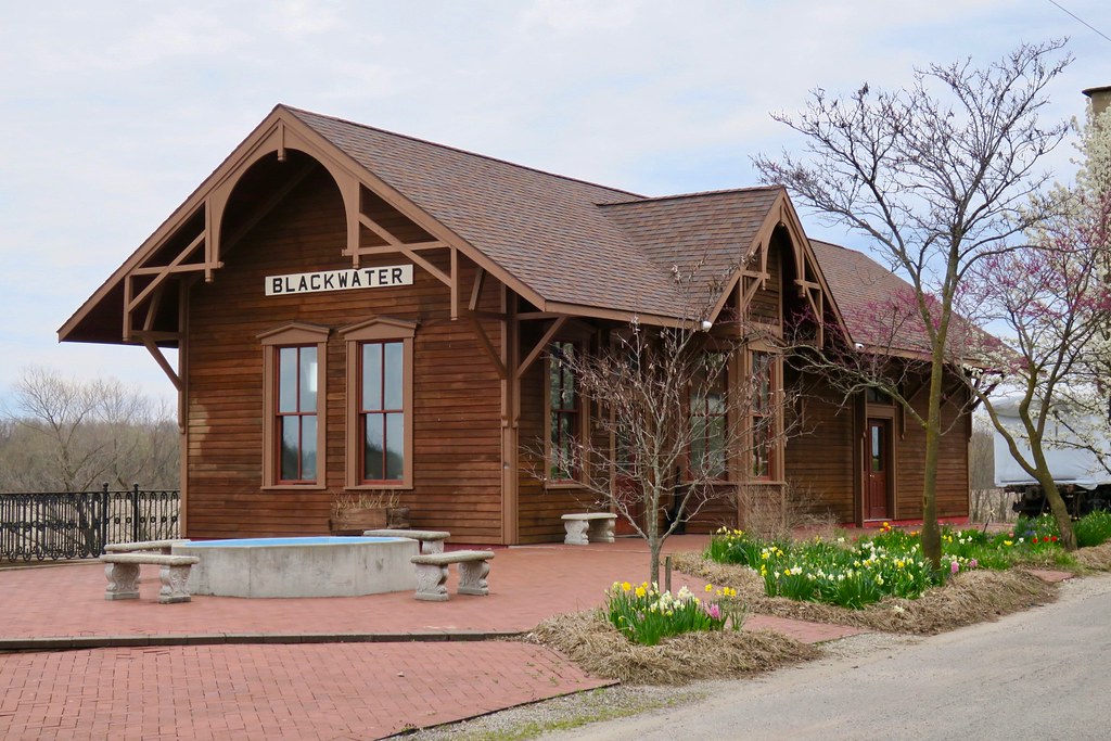 Train Station, Blackwater, MO Old train station in Blackwa… Flickr
