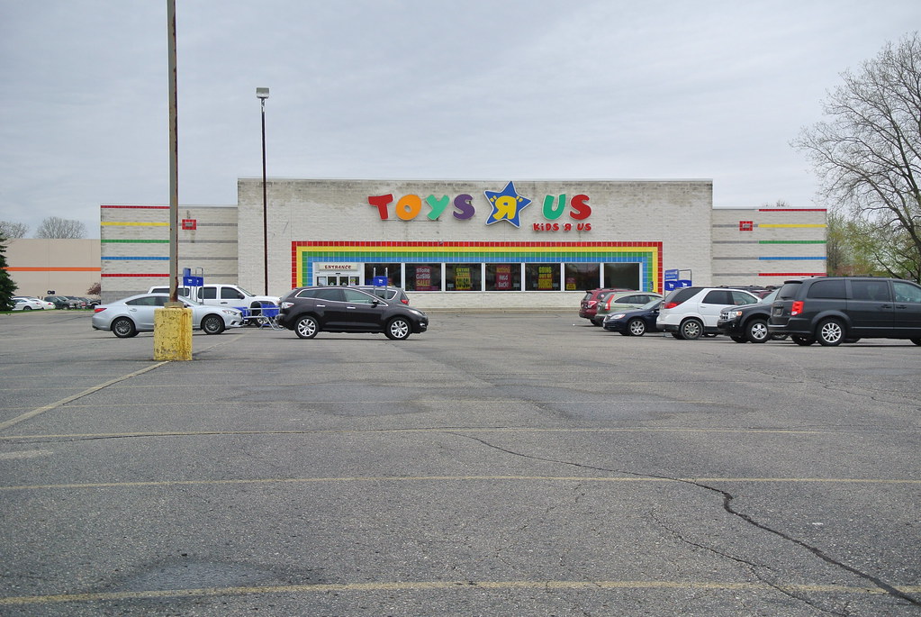 Toys R Us Port Huron MI gameking3 Flickr