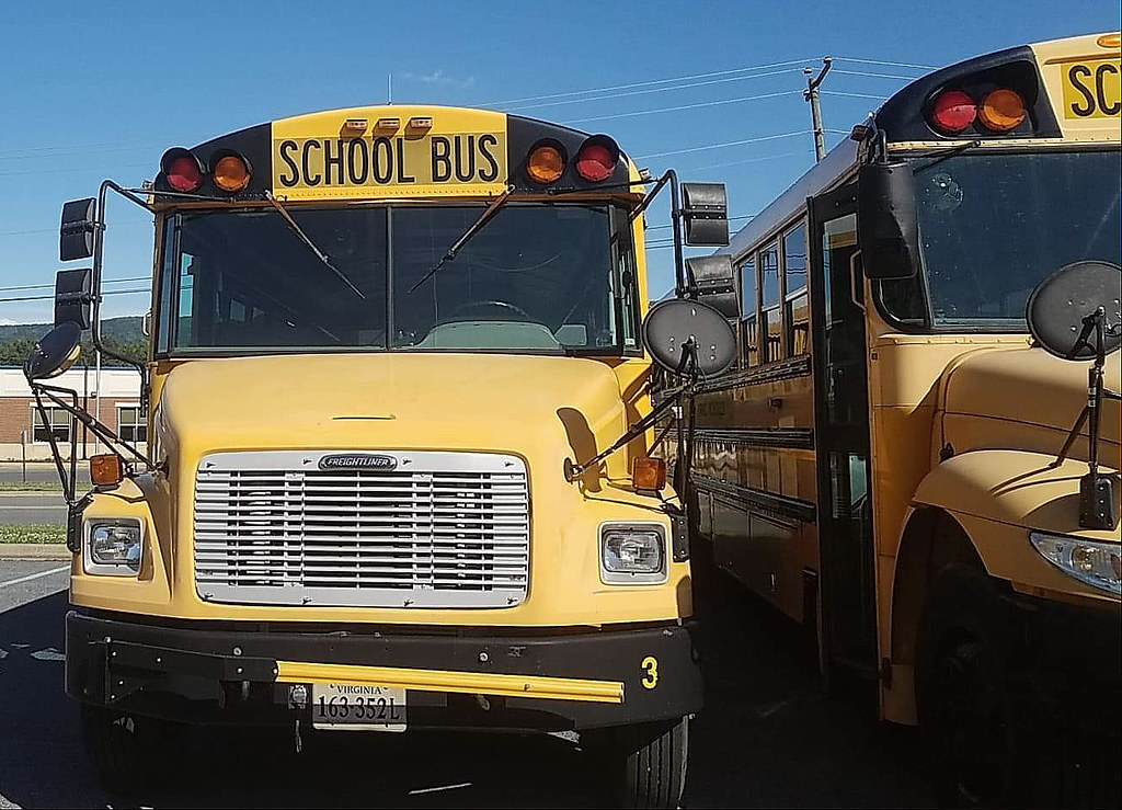 Bus 3 Shenandoah County Public Schools Bus 3 2004 Thomas… Flickr