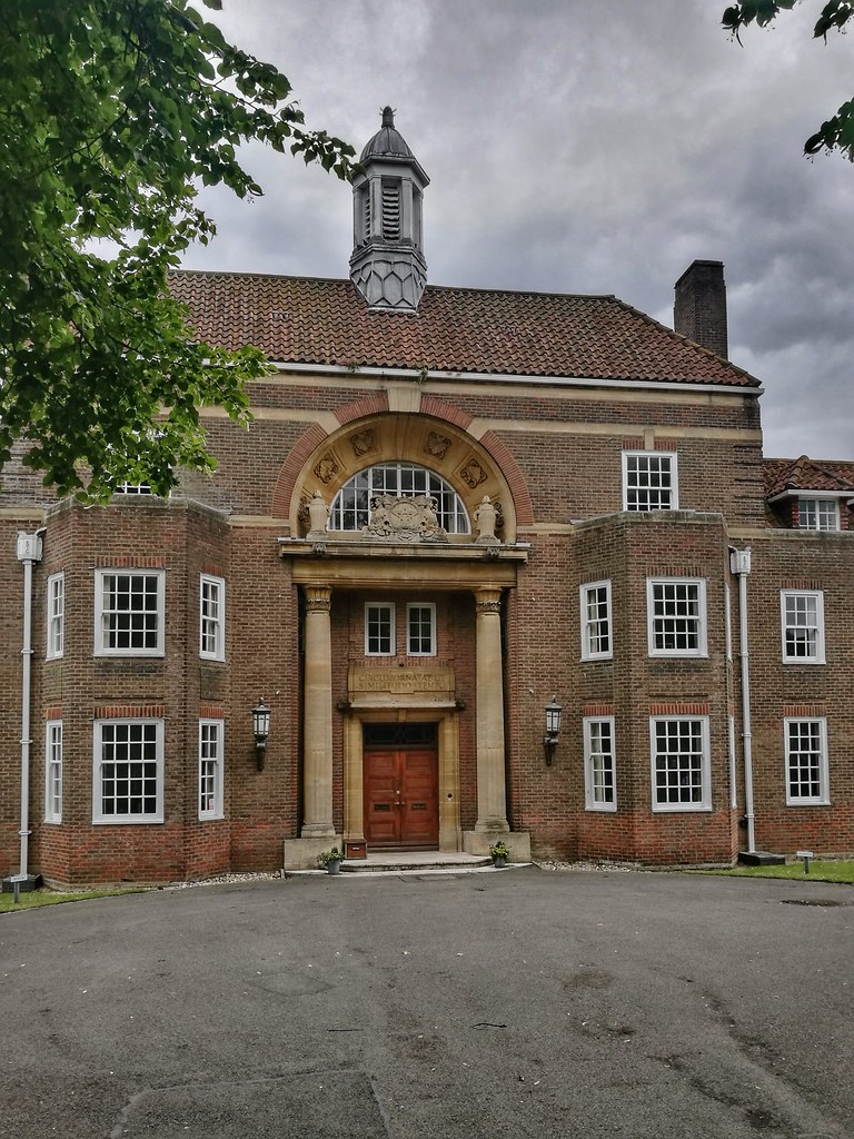 PBWA RMS Rickmansworth School Buildings with motto above t… Flickr