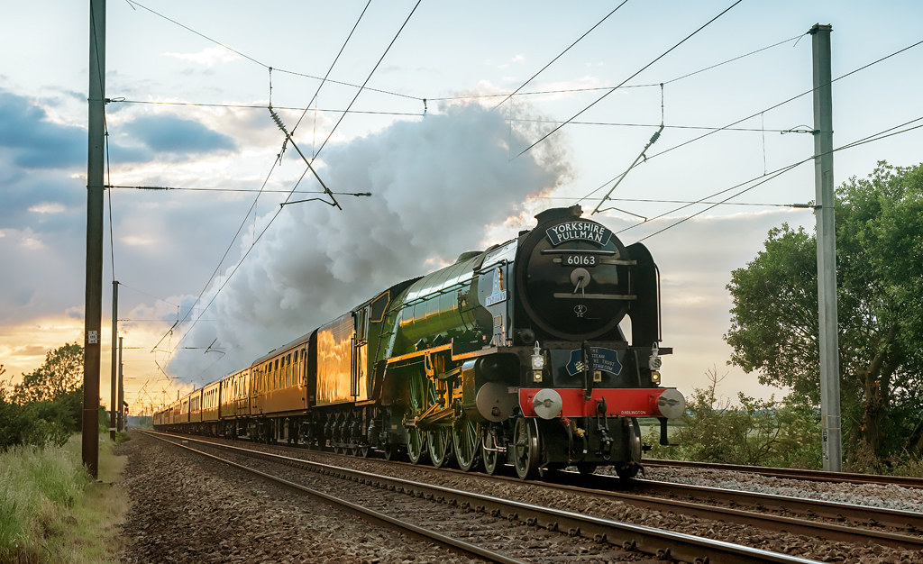 Peppercorn A1 60163 at Claypole Standing in the pouring ra… Flickr