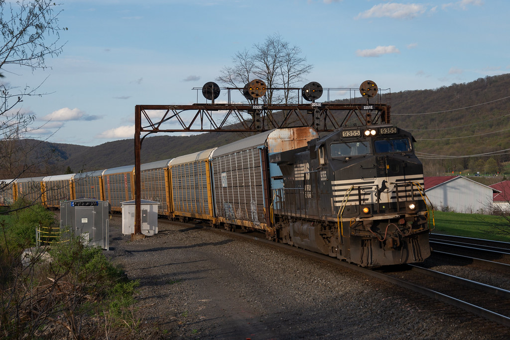 NS 27N at Tipton, PA Brett Jones 2731 Flickr