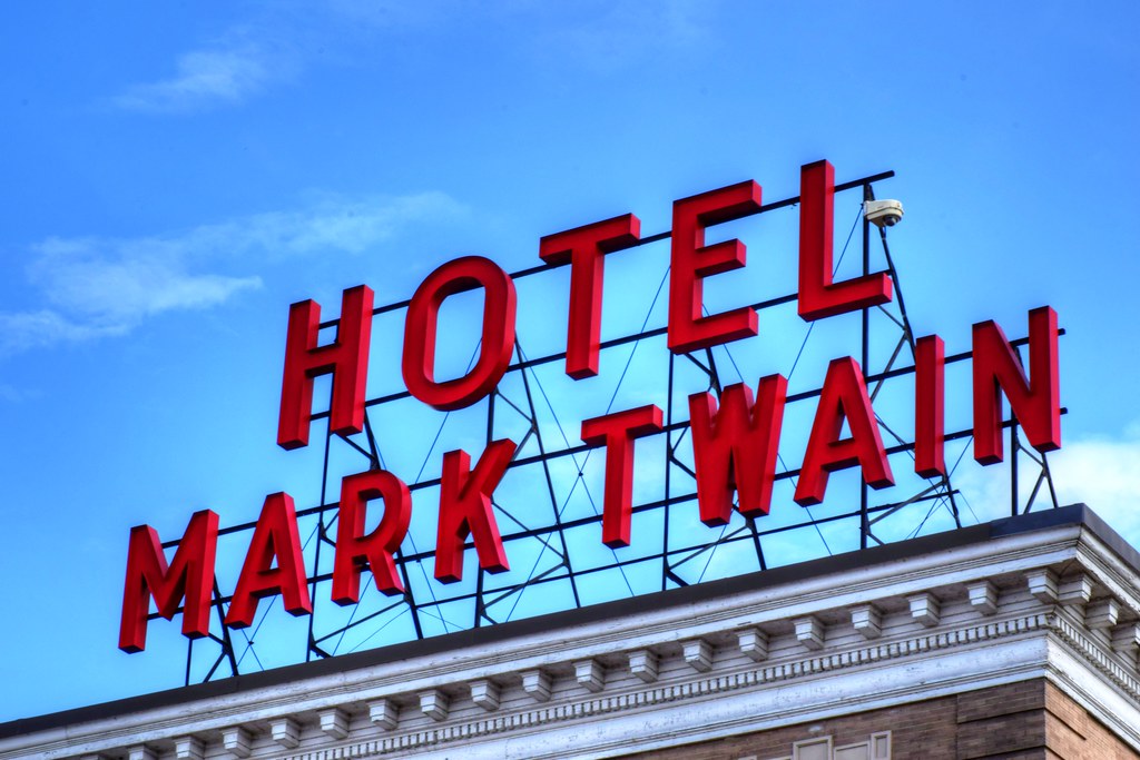 Hotel Mark Twain Sign Rooftop, Hannibal, Missouri Flickr