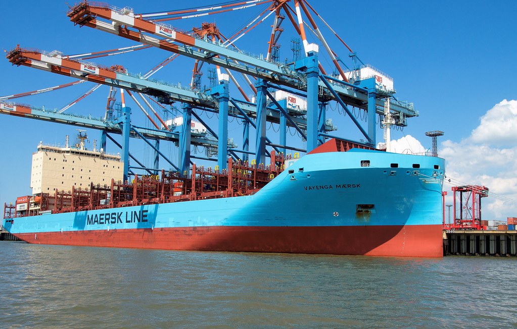 Vayenga Maersk (1) 2019.06.17 Bremerhaven Name VAYENGA