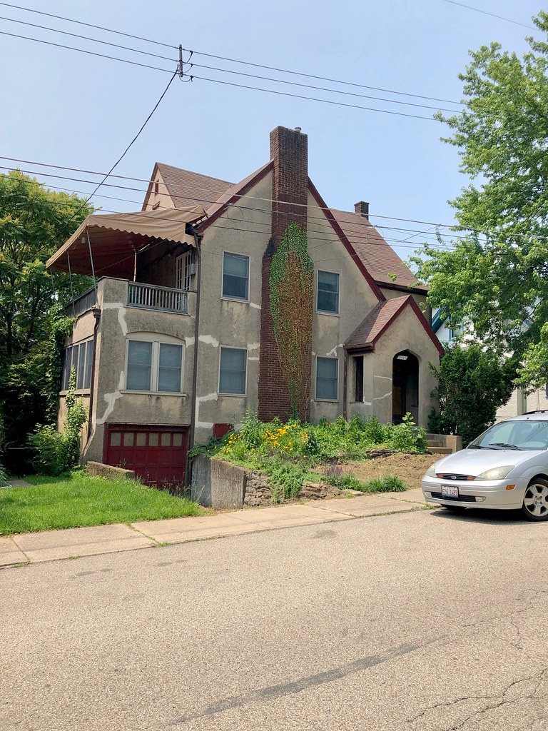 Morrison Place, Clifton, Cincinnati, OH Warren LeMay Flickr