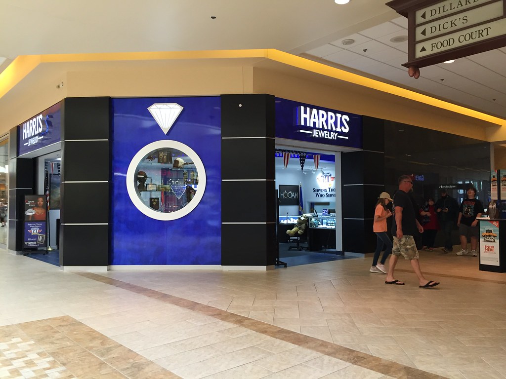 Harris Jewelery Harris Jewelery 12300 Jefferson Avenue, Su… Flickr