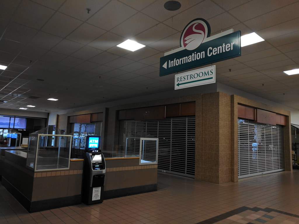 Swansea Mall (Swansea, Massachusetts) a photo on Flickriver