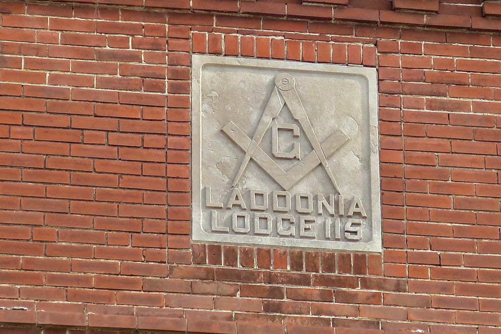 Masonic and Odd Fellows Building, Laddonia, MO Masonic emb… Flickr