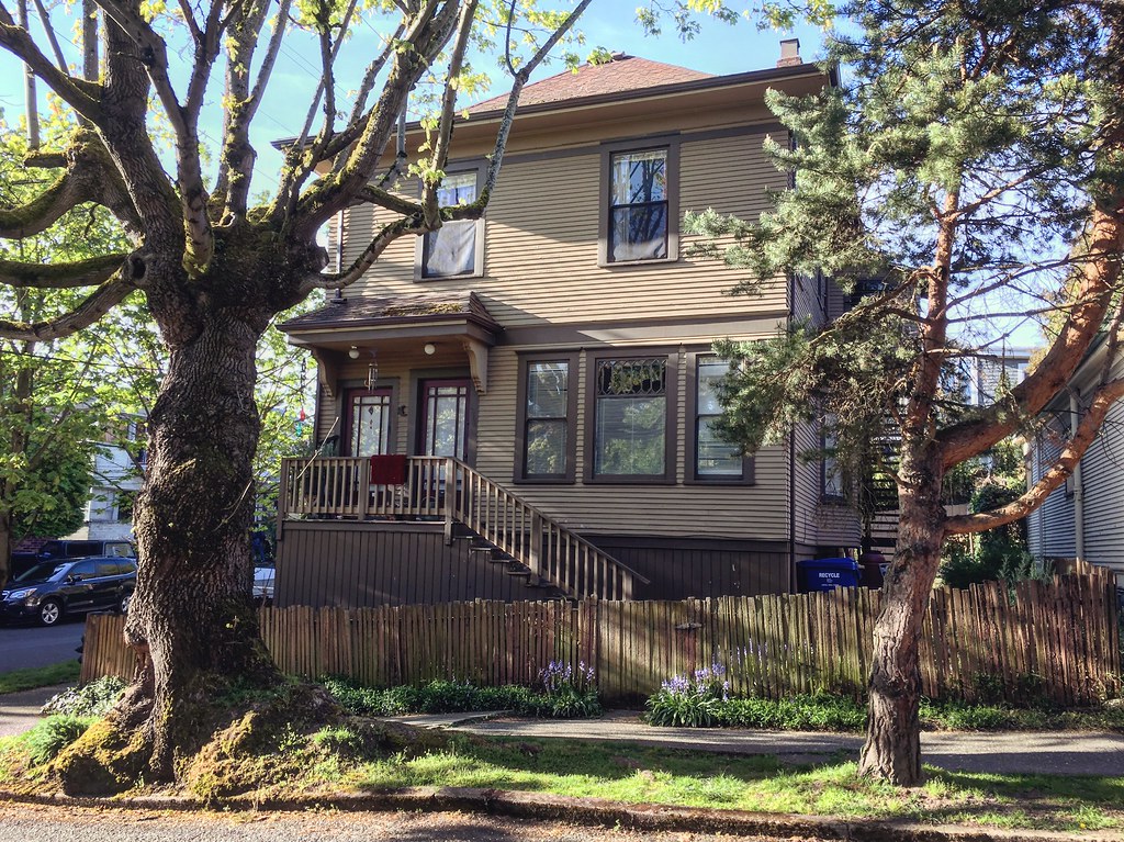 Capitol Hill Duplex, Seattle Missing middle homes, like AD… Flickr