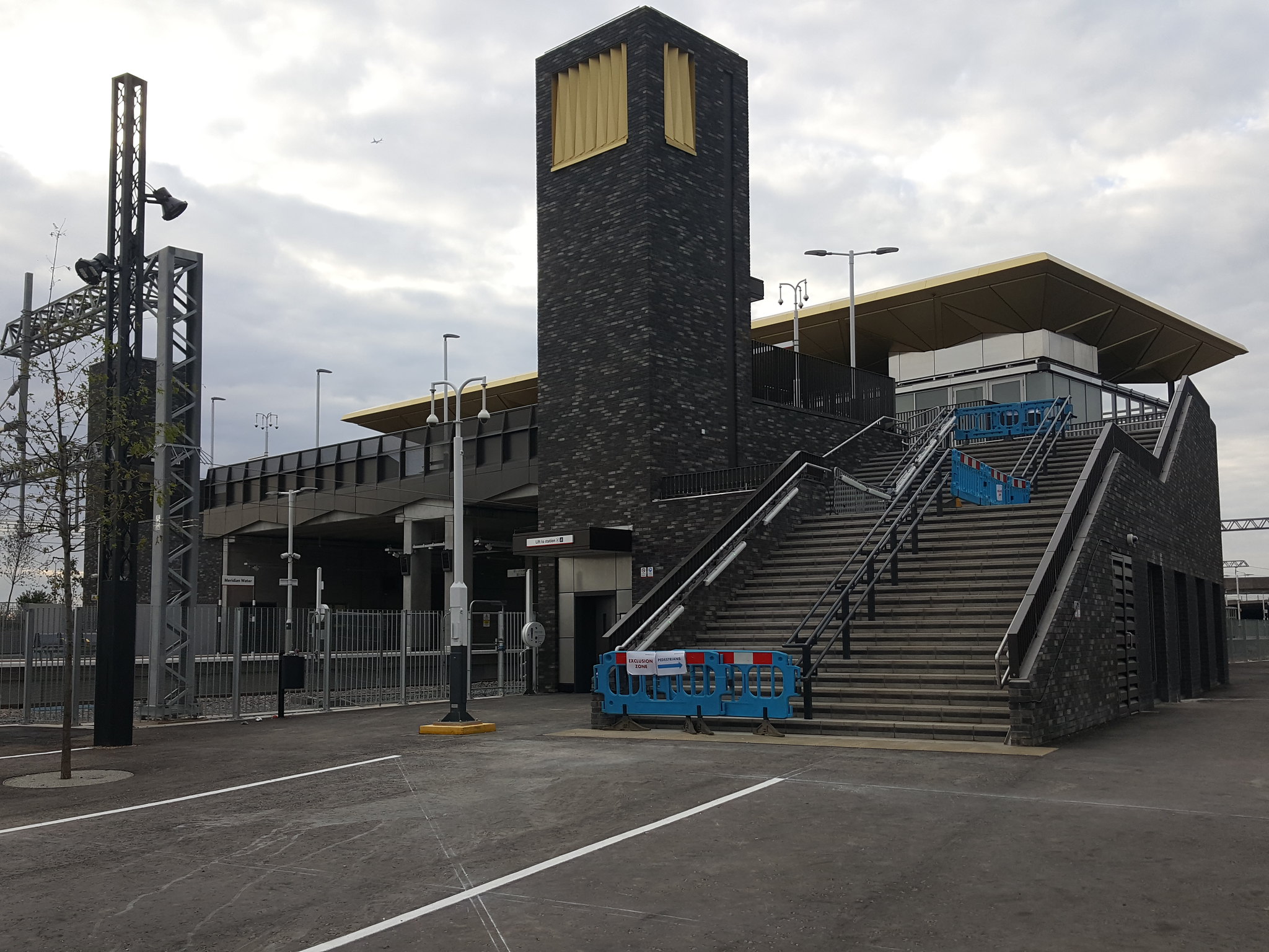 STAR and Tottenham Hale updates District Dave's London Underground Site