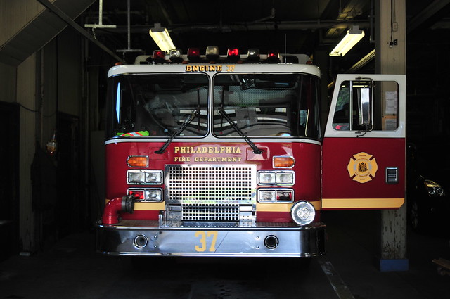 Philadelphia Fire Department Engine 37 - a photo on Flickriver