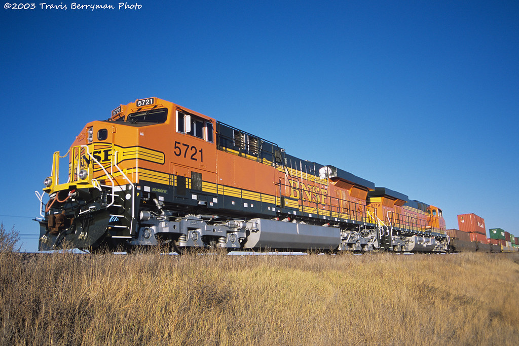 BNSF 5721 and 5719 on the S MINTAC3 05 at Frazer, Montana Flickr