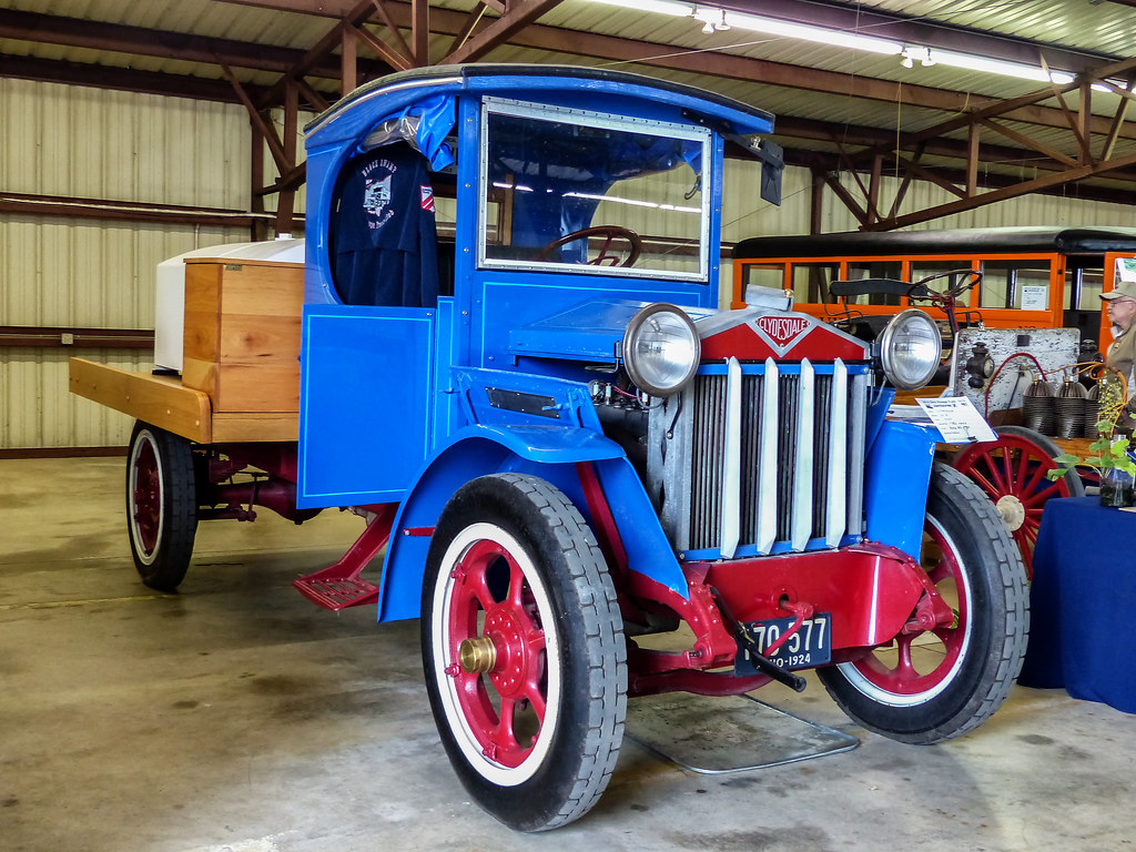 1924 Clydesdale Flatbed Truck Taken at the ATHS' Ohio Vint… Flickr