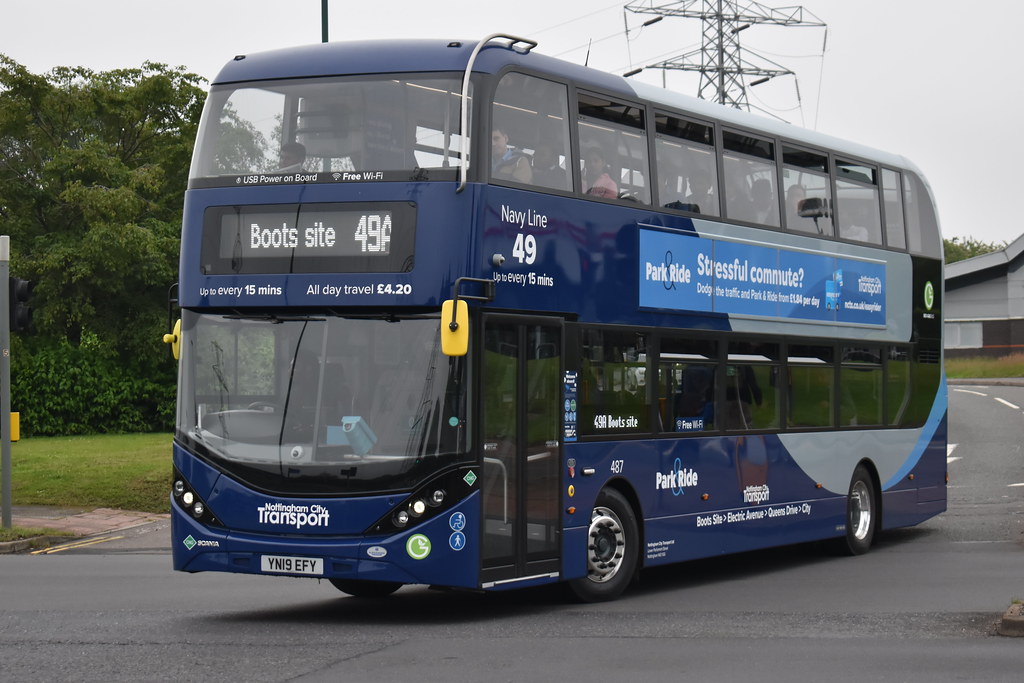 Nottingham City Transport 487 To differentiate between goi… Flickr