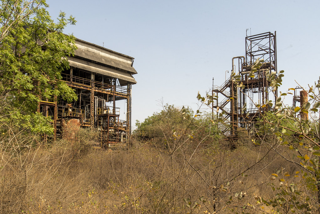 Abandoned Union Carbide Factory, Bhopal, 2019. Chris Burto… Flickr