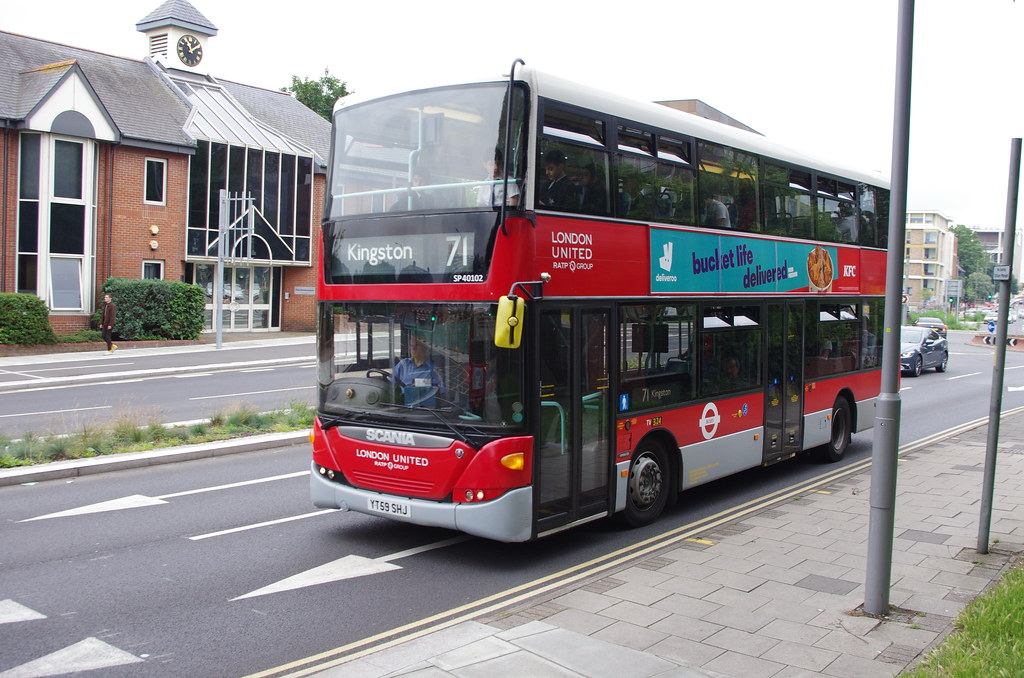IMGP1059 Buses in Kingston Tuesday 25 June 2019 Copyright … Flickr