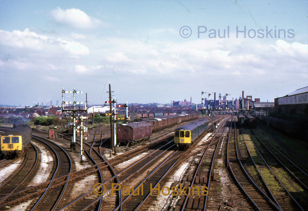 Bolton East Junction CLASS 104 DMU BOLTON SLIDE DATED 05.7… Flickr