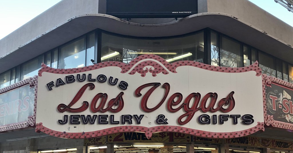 LAS VEGAS JEWELRY & GIFTS LAS VEGAS NEVADA 300 Fremont Str… Frank Kelsey Flickr