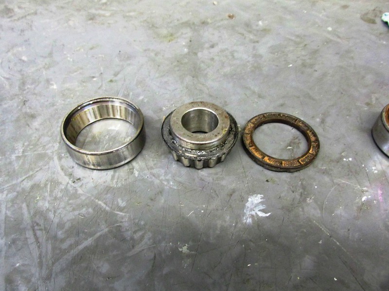 1983 BMW R100RS Remove Swing Arm Bearings Brook's Airhead Garage