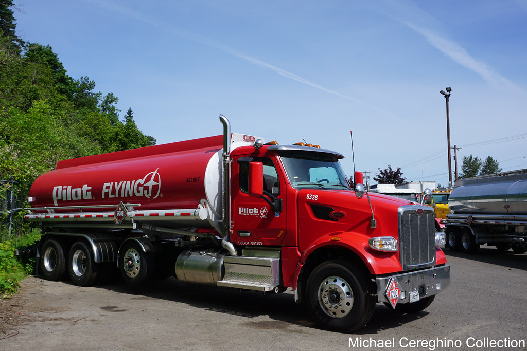 Pilot/Flying J Peterbilt 567, Truck 8328 Brand new Peterb… Flickr