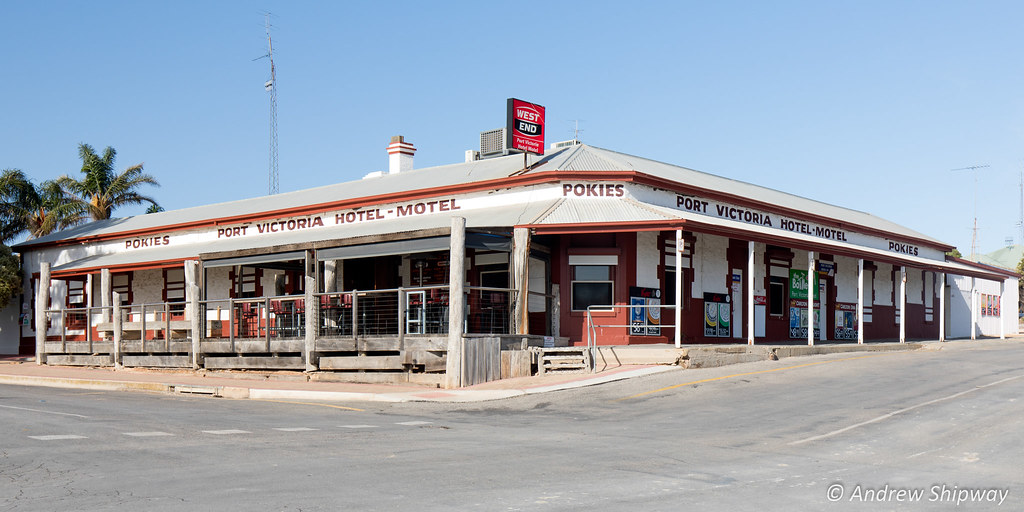 Port Victoria Hotel, Port Victoria, SA. Andrew Shipway Flickr