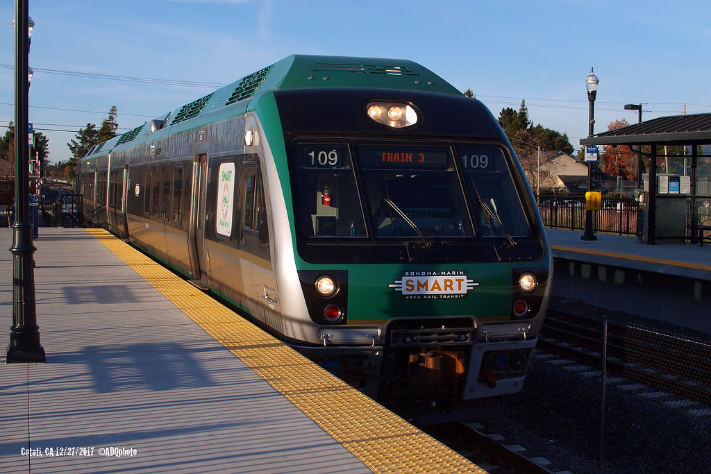 171227_05_SMART109_Cotati SMART car 109 at Cotati, Califor… Flickr