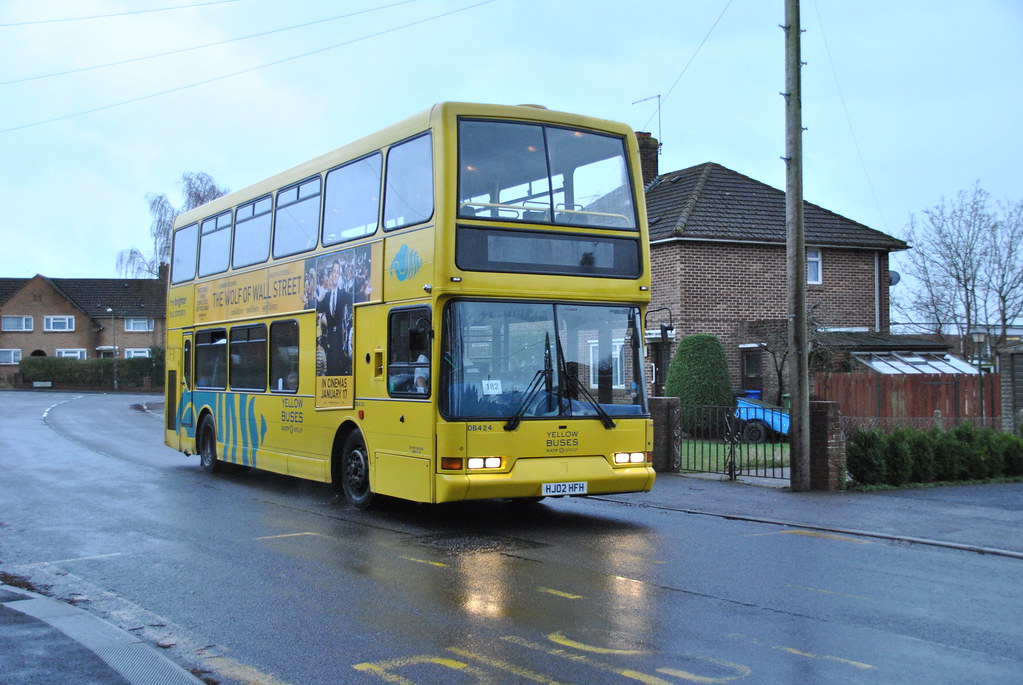 DB424 HJ02 HFH Hillbourne Road, working the 14.10 Route18… Flickr