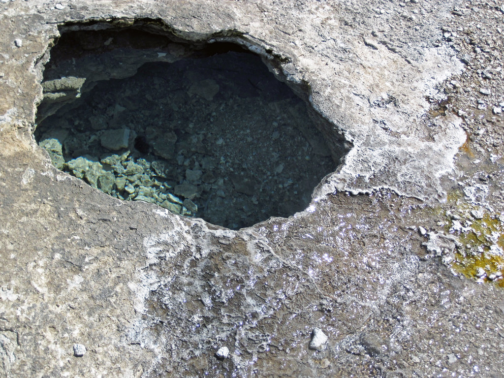 Copper Kettle Spring in overflow (morning, 2 June 2019) 3 Flickr