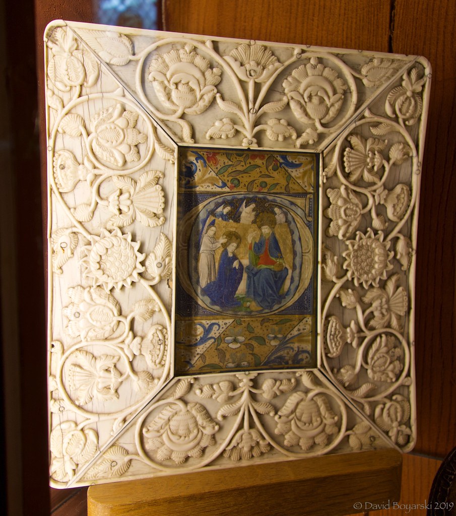 Elaborately carved ivory frame Photoski141 Flickr