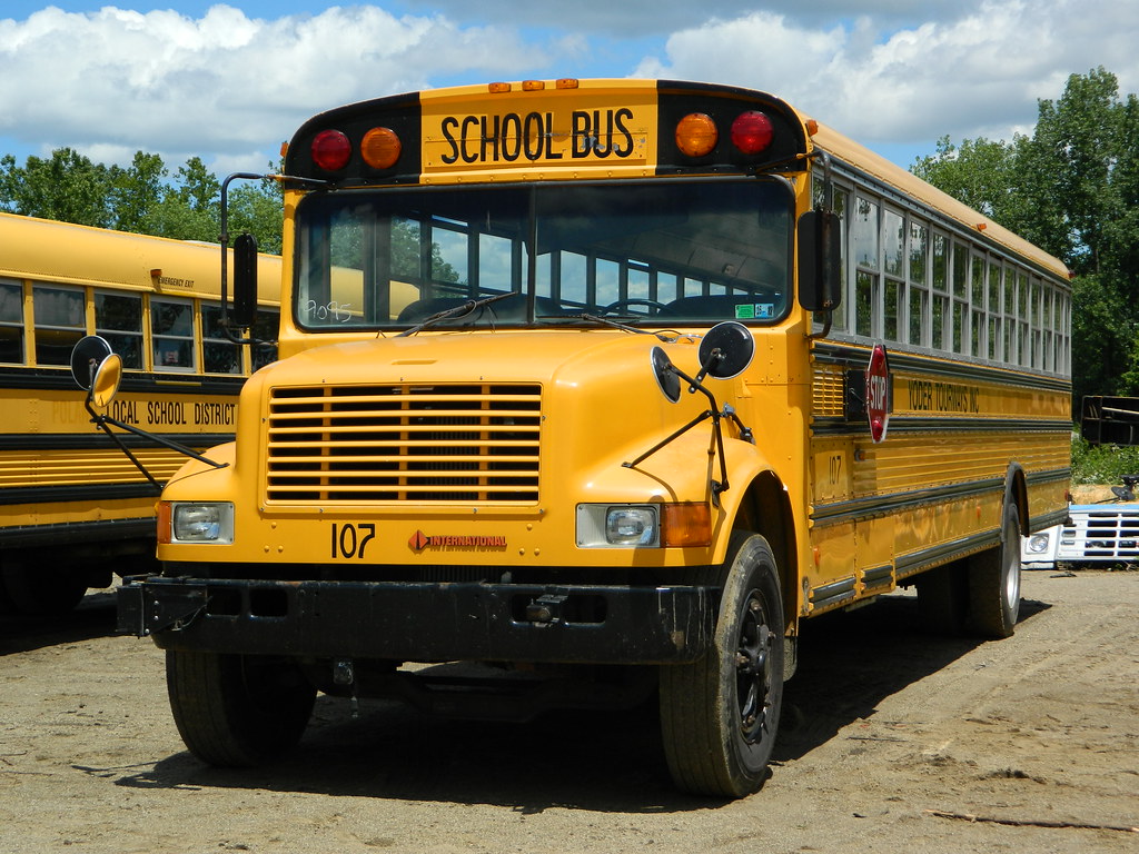 exYoder Tourways 107 exx97 (3) Cincinnati NKY Buses Flickr