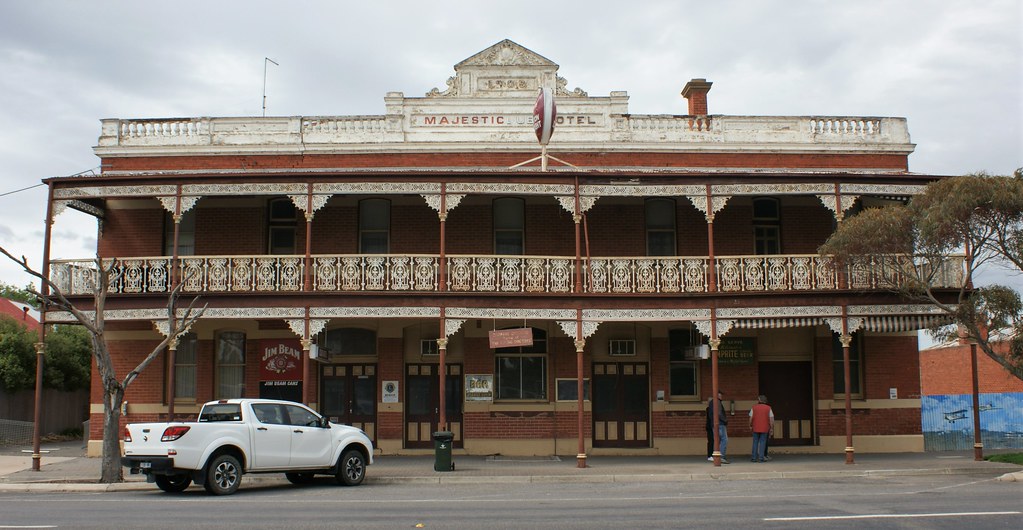 Minyip Hotel (c.1906) (1) Main St., Minyip, VIC M… Flickr