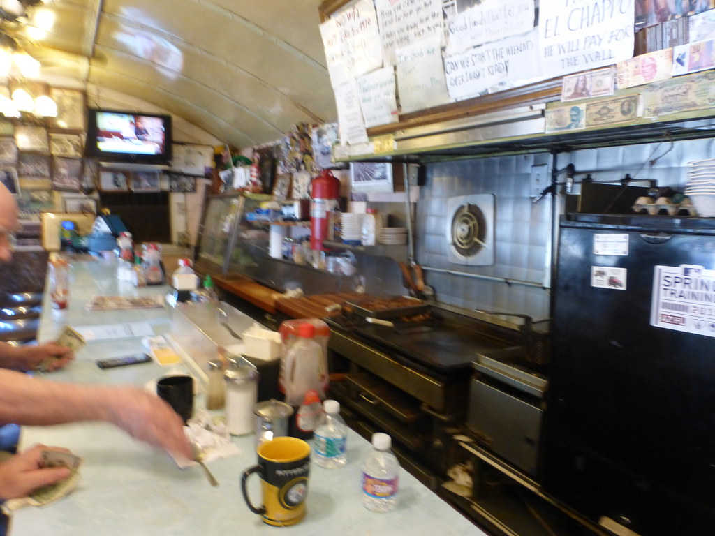 Dumont Crystal Diner Built 1925, among oldest diners in Ne… R36