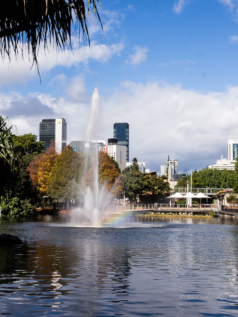 Brisbane CBD with fountain, from Roma Street Parkland, Bri… Flickr