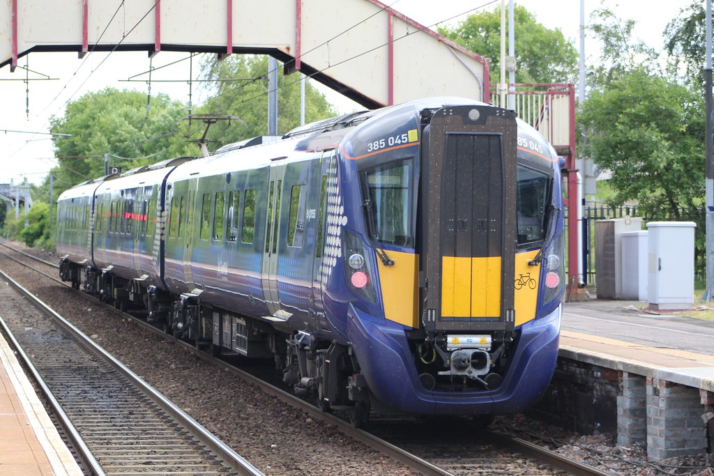 HOLYTOWN 385045 SHOT AT HOLYTOWN STATION 02/07/2019. DEPIC… Flickr