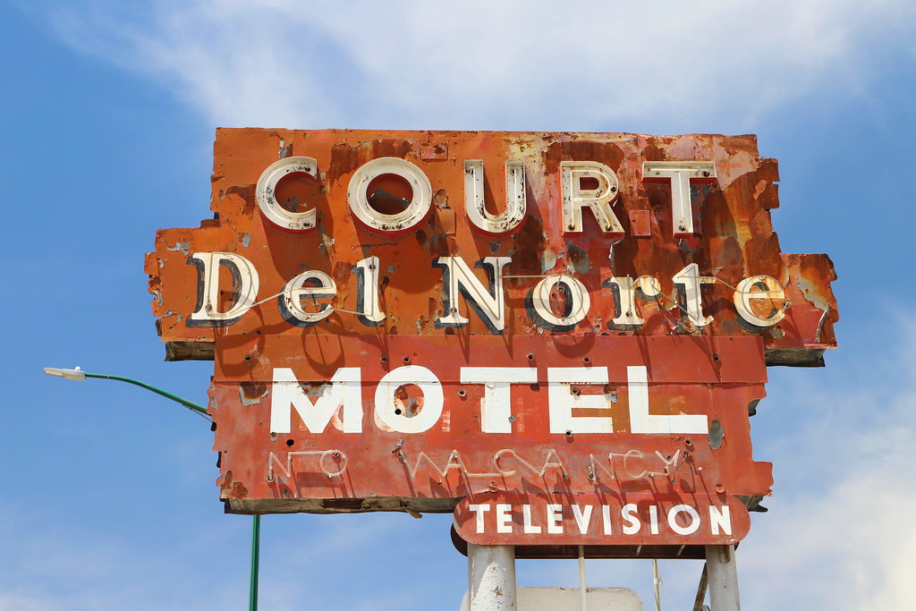 Court del Norte Motel in El Paso TX 6.5.2019 0850 Alameda … Flickr